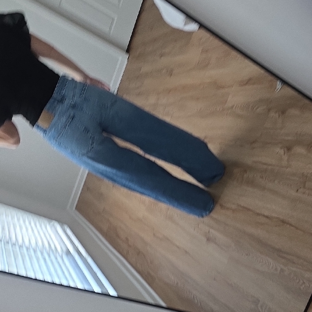 Classic Blue Women's Jeans - Picture 3 of 6